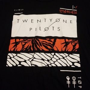 Twenry one pilots T-shirt